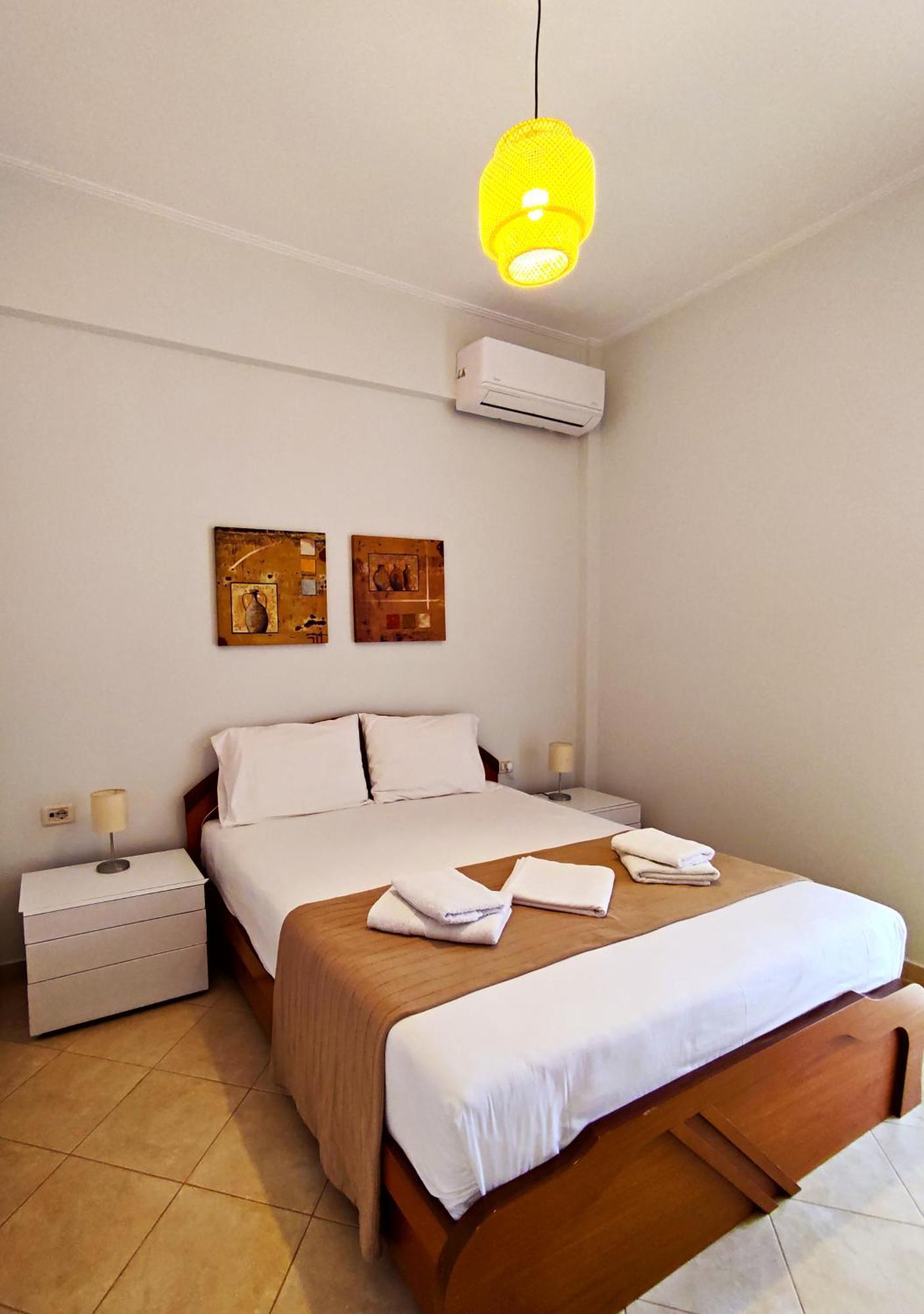 Comfy Hill Apartments Sarande Bagian luar foto